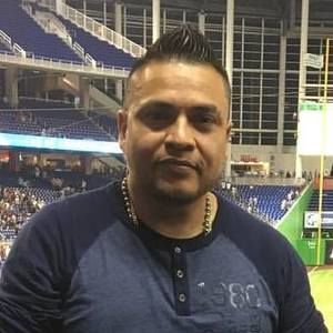 Meet your Posher, Felix